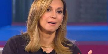 Η Έλλη Κοκκίνου καταγγέλλει Πασίγνωστο καλλιτέχνη