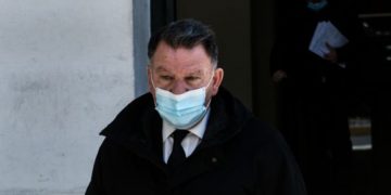 Alldaynews.gr Υπόθεση Λιγνάδη : Τι λέει ο γυμνασιάρχης του Γρηγορόπουλου για τις υπερασπιστικές μεθόδους Κούγια