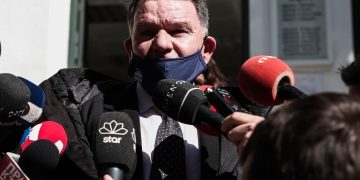 Alldaynews.gr Κούγιας: «Πώς αλλιώς να ονομάσεις 15χρονα παιδιά που πάνε στα μπαρ και ψωνίζονται;» (Video)
