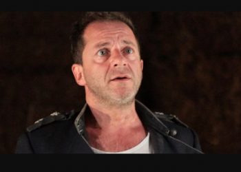 Το άγνωστο παρελθόν του Δημήτρη Λιγνάδη-Τον μαχαίρωσαν μέσα στο σπίτι του στην Κυψέλη