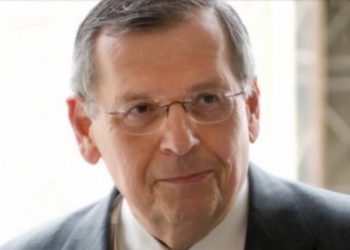 manos Στέφανος Μάνος