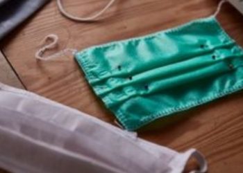 Γκίκας: Εξετάζουμε για Υποχρεωτική χρήση διπλής μάσκας