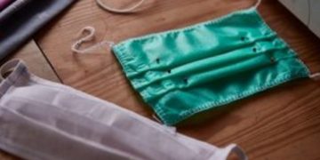 Γκίκας: Εξετάζουμε για Υποχρεωτική χρήση διπλής μάσκας