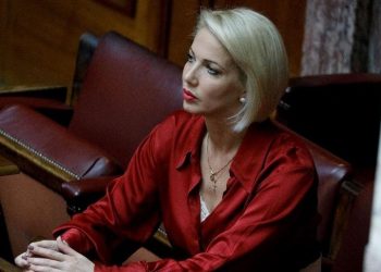 Η Βουλευτής  Κυκλάδων Κ. Μονογυιού ζητά εξαίρεση των πολυτελών γιοτ από το lockdown!