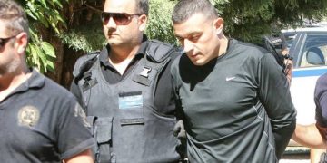 Alldaynews.gr Αλκέτ Ριζάι: Ο συνεπιβάτης του με το ψευδώνυμο «Τάκης ο Αλβανός» σε εκτελέσεις συμβολαίων θανάτου