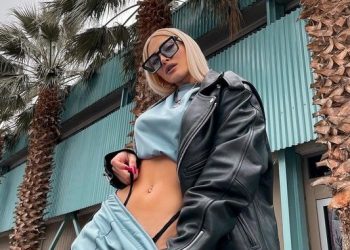 Τι να μας πει κι η Μήδεια; Η Ιωάννα Τούνη πόζαρε στα χιόνια φορώντας μόνο τα απαραίτητα