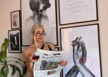 Ιωάννα Τούνη: Έβγαλε την πιο απαγορευμένη φωτό της με τη βοήθεια της… μαμάς της! (Pic)