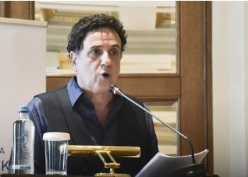 Alldaynews.gr Χάρης Ρώμας: Η Μενδώνη έχει παραιτηθεί και δεν το ξέρει