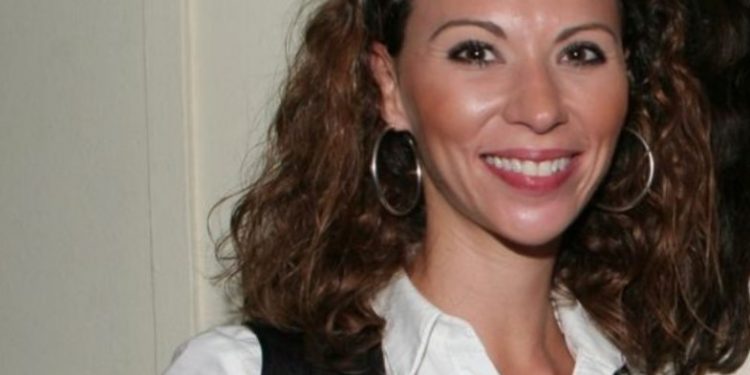 Alldaynews.gr Δώρα Χρυσικού για Λιγνάδη: Έχω στοιχεία ότι το 2015 δεν ήσασταν στο νησί