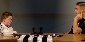 ΠΑΟΚ – «Έφυγε» ο μικρός Βαγγέλης: Είχε πάρει συνέντευξη από τον Δημήτρη Πέλκα