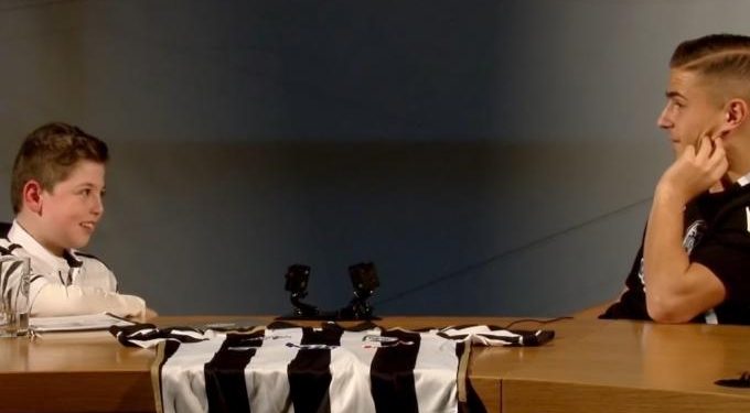 ΠΑΟΚ – «Έφυγε» ο μικρός Βαγγέλης: Είχε πάρει συνέντευξη από τον Δημήτρη Πέλκα