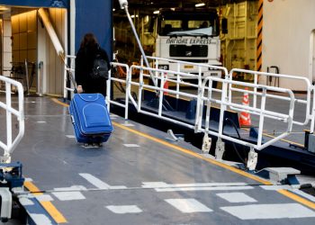 Epivates επιβάτες πλοία καράβια λιμάνι karavia ploia limani