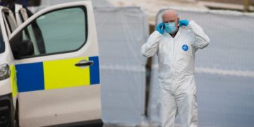 Alldaynews.gr Ασύλληπτη τραγωδία-Επίθεση με μαχαίρι: Νεκρή 16χρονη – Πολλοί οι τραυματίες