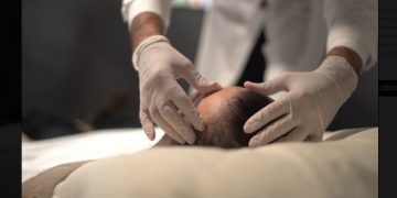 Alldaynews.gr Ο γιατρός που έσωσε εκατομμύρια ζωές γυναικών μετά τη γέννα, κλείστηκε σε ψυχιατρείο και δολοφονήθηκε από τους φύλακες