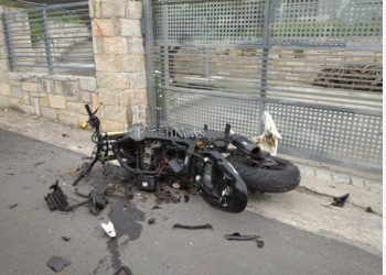 Τραγωδία Πριν Λίγο: 27χρονο παλικάρι ξεψύχησε στην άσφαλτο[Σκληρές Εικόνες]