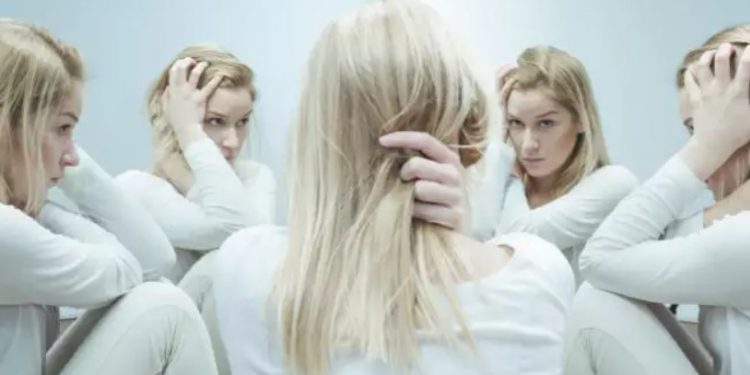 Alldaynews.gr Διπολική διαταραχή: Έτσι φαίνεται στην συμπεριφορά – Ερωτηματολόγιο που φανερώνει πρόβλημα