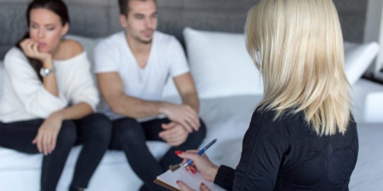 Alldaynews.gr Τα 3 παράπονα που ακούν πιο συχνά οι σε3ολόγοι σε θεραπείες για ζευγάρια