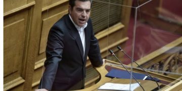 Βουλή: Θερμό καλωσόρισμα Τσίπρα προς Γεωργιάδη-«Ήρθε ο νονός, πάντα άξιος»[video]