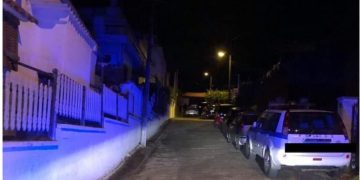 Αρτέμιδα-Κορονοπάρτι: 26χρονος τραυματίστηκε όταν πήδηξε για να γλιτώσει πρόστιμο της ΕΛ.ΑΣ.