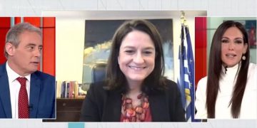 Ξέσπασε η Ανθή Βούλγαρη για το κολιέ της Κεραμέως: Θίχτηκαν οι “σοβαροί” δημοσιογράφοι![video]