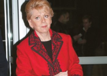 Fake news από Ακρίτα: Παρουσίασε περσινή φωτογραφία ως εικόνα από τον ξυλοδαρμό στη Νέα Σμύρνη