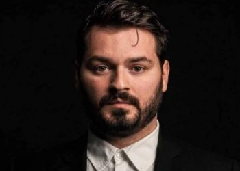 Συγκλονίζει ο Γιάννης Απέργης: «Στο σχολείο ουρούσαν στην τσάντα μου επειδή είμαι Αλβανός»[video]