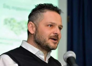 Βόλος: Άνοιξε την πόρτα του μπάνιου και βρήκε τον άντρα της νεκρό – Ποιος ήταν ο Κωνσταντίνος Λάμπης που πέθανε αναπάντεχα