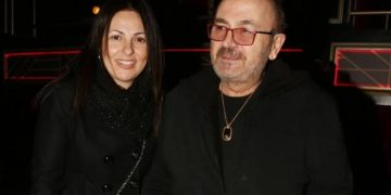 Alldaynews.gr Έξαλλη η σύζυγος του Σταμάτη Γονίδη: “Mε τι μυαλό κοινοποιείς ένα βρέφος χωρίς την συγκατάθεση των γονιών”