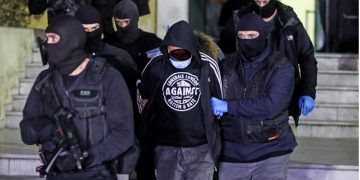 Alldaynews.gr Αποκάλυψη με Βίντεο “Βόμβα”: Ο «Ινδιάνος» δεν ήταν στα επεισόδια της Νέας Σμύρνης γιατί… έπαιζε μπάσκετ