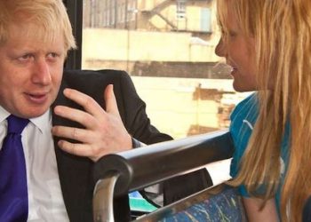 Επιχειρηματίας «καίει» τον Μπόρις Τζόνσον: «Είχαμε 4 χρόνια σχέση – Του έστελνα τόπλες φωτογραφίες»