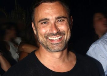 Γιώργος Καπουτζίδης σε Αλέξη Κούγια: «Είμαι ένας ευτυχισμένος και άνεργος ομοφυλόφιλος»