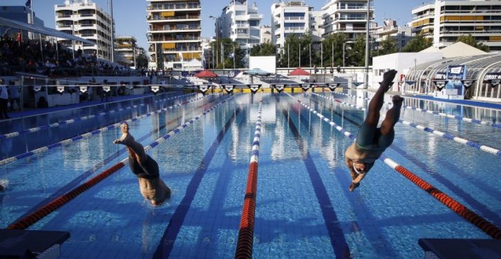 Alldaynews.gr Νέο Σοκ: Συνελήφθη προπονητής κολύμβησης για σεξουαλική κακοποίηση ανηλίκων