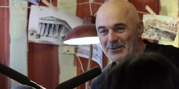 Alldaynews.gr Στάθης Λιβαθινός: Καταγγελίες που σοκάρουν από ανάπηρους καλλιτέχνες