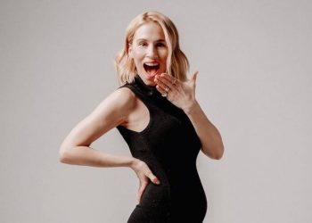 Alldaynews.gr Νάντια Μπουλέ: Έγκυος στο πρώτο της παιδί