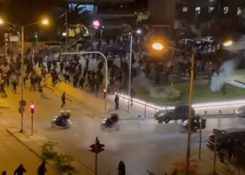 Ν. Σμύρνη: Ο 28χρονος Άγγελος είναι ο αστυνομικός της ομάδας ΔΡΑΣΗ που τραυματίστηκε