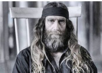 Βαγγέλης Γιακουμάκης: Συγκλονίζει ο πατέρας του, Ανδρέας -«Ο μεγαλύτερος πλούτος για μένα είναι οι άνθρωποι»