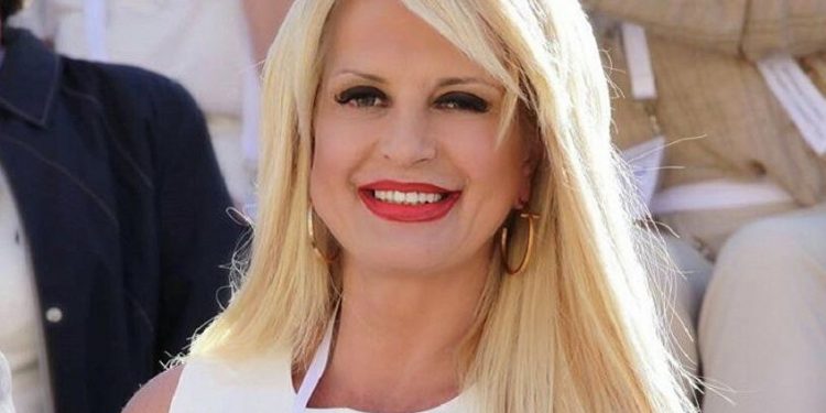 Alldaynews.gr Κρίσιμες ώρες για την Μαρίνα Πατούλη: Μεταφέρθηκε εσπευσμένα στο νοσοκομείο