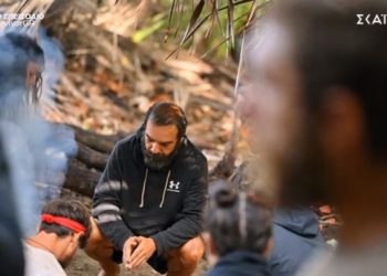 Survivor: O Τριαντάφυλλος Αγιάζει την ομάδα για να φύγει το Κακό! Χαμός στην Κόκκινη καλύβα![video]