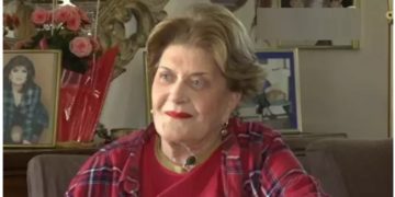 Alldaynews.gr Βάσια Τριφύλλη: «Ο καρκίνος και η επιτυχία ήρθαν μαζί στη ζωή μου»