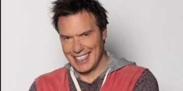 Alldaynews.gr Στράτος Τζώρτζογλου: Έδινα αυτόγραφα και δεν είχα ρεύμα 4 μήνες