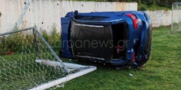 Alldaynews.gr Απίθανο τροχαίο στην Κρήτη: Αυτοκίνητο μπήκε …γκολ (pics)