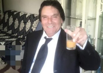 Νεκρός από κορωνοϊό στα 59 του χρόνια ο συγγραφέας Κώστας Χηνάς