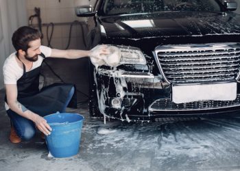 Απίστευτο: «Αγγελία» για το πλύσιμο του αυτοκινήτου του Περιφερειάρχη Νοτίου Αιγαίου! (pic)