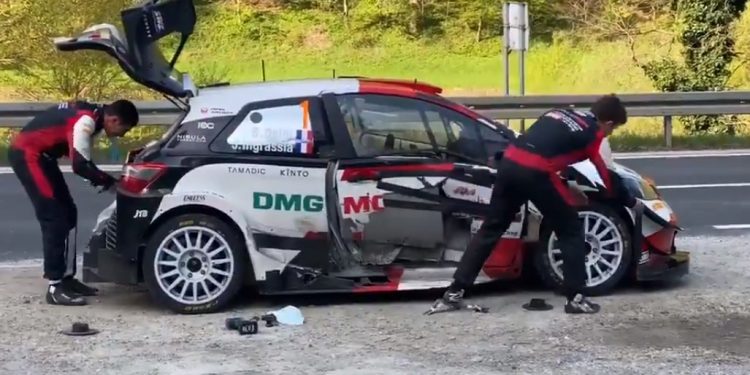 Απίστευτο τροχαίο:  Σύγκρουση  ΙΧ με αγωνιστικό αυτοκίνητο[video]