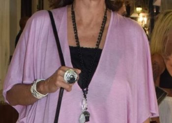 «Είδα τον άντρα μου στην τηλεόραση μετά τον θάνατό του και σταμάτησε η καρδιά μου»