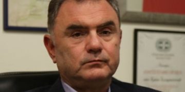 Alldaynews.gr «Έφυγε τζάμπα»: Συγκλονίζει ο Σωτηρακόπουλος για τον θάνατο της συζύγου του