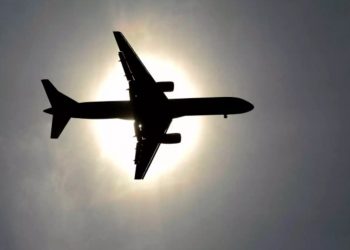 Θρίλερ στον ελληνικό ουρανό! Πληροφορίες για αεροπειρατεία σε πτήση και τοποθέτηση βόμβας