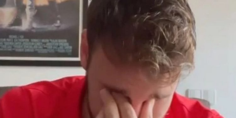 «Με είπε αδελφή»: Διεθνής πολίστας καταγγέλλει ομοφοβική επίθεση και ξεσπά σε κλάματα