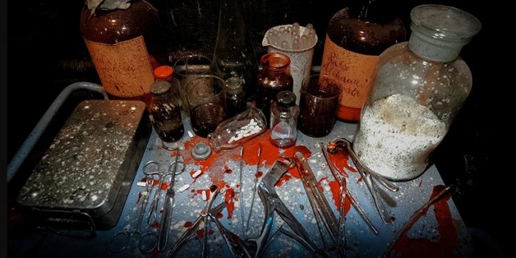 Alldaynews.gr Σκέτη Κόλαση: Άνδρας έπνιξε, τεμάχισε και έφαγε τη μητέρα του