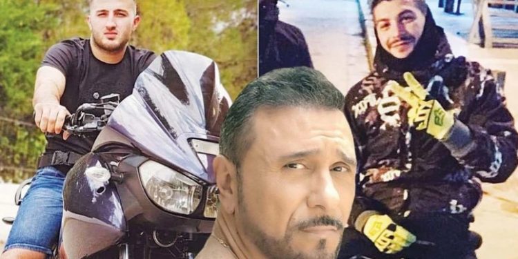 Alldaynews.gr Τραγούδι για τα δύο παλικάρια που «έσβησαν» στην άσφαλτο – «Με έπιαναν τα δάκρυα» λέει ο Αλέκος Ζαζόπουλος